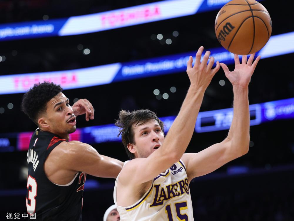 在紧逼的比 在紧逼的比