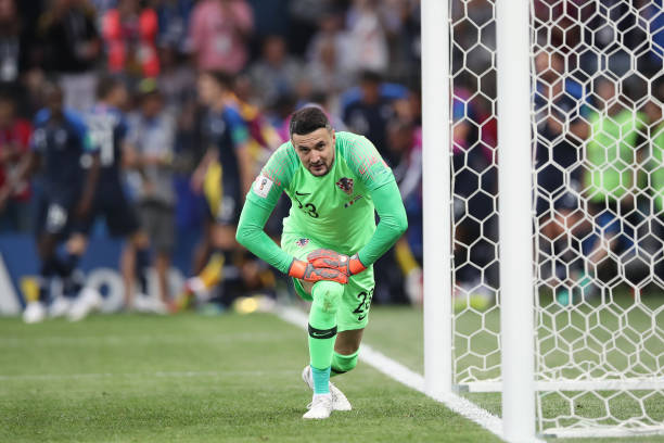 三场胜利的 三场胜利的